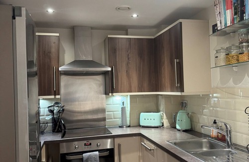 Stonebridge Apartamento | Chic Apartment in London - Modern & Cosy, Sleeps 4