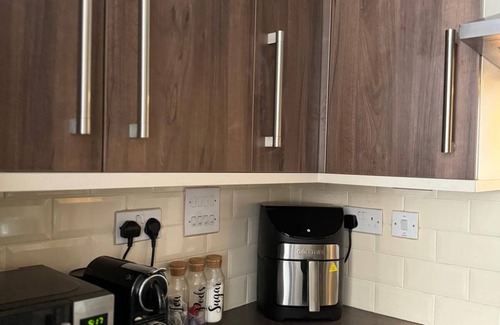 Stonebridge Apartamento | Chic Apartment in London - Modern & Cosy, Sleeps 4