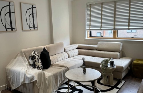Stonebridge Apartamento | Chic Apartment in London - Modern & Cosy, Sleeps 4