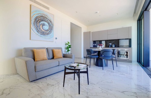 Paceville Apartamento | Chic Apartment at Mercury Towers