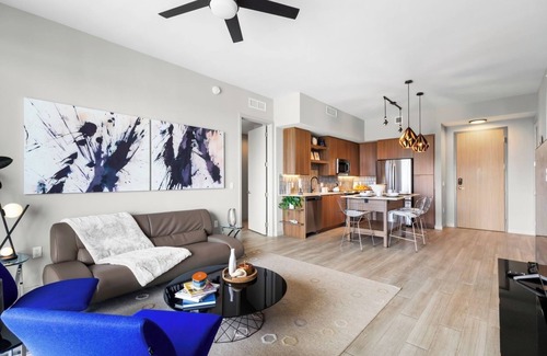Flagler Village Apartamento | Chic 2BR Downtown Fort Lauderdale Apt w/ Pool