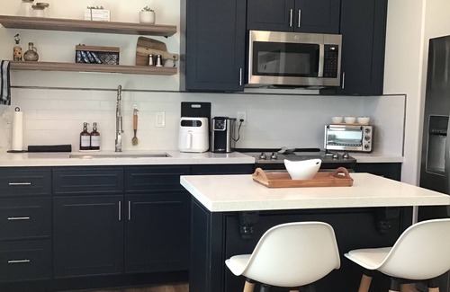 Upland Apartamento | Chic apartment with AC and WiFi in fabulous Upland
