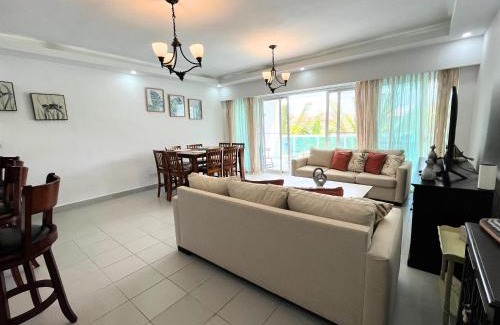 Playa Bibijagua Apartamento | Chic Beach Apartment - 3 min to Beach
