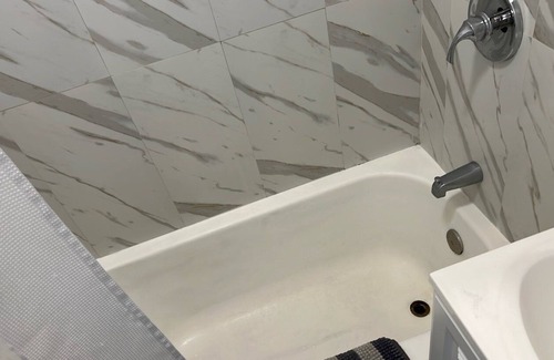 Rampart Village Apartamento | Chic & Central: Studio in the Heart of LA!