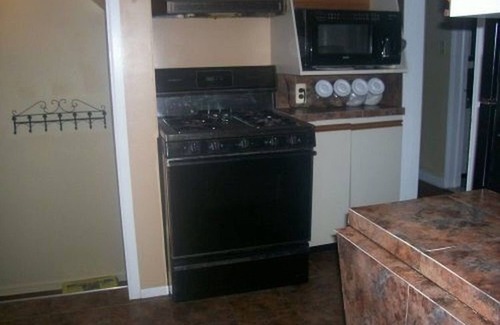 Detroit Casa | Chic City Charm Meets Comfort – Loaded with Amenities, A Great Family Getaway