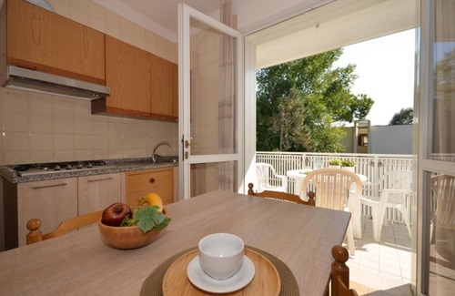 Bibione Apartamento | Encanto costero chic en una ubicación central