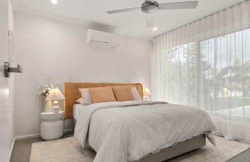 Cowes Casa | Chic Coastal Retreat 3 Bdr Close to Beach