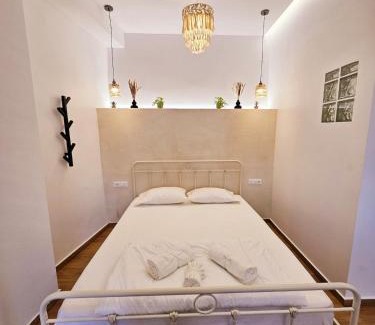 Mournies Apartamento | Chic & Comfortable Village Stay