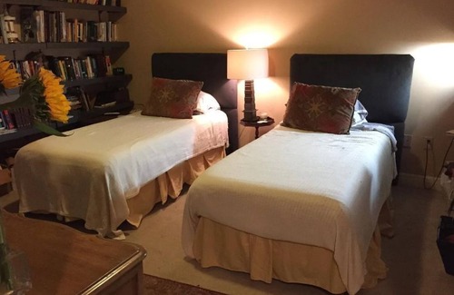 Downtown Kansas City Condominio | Chic Condo. Best Location in Town.
