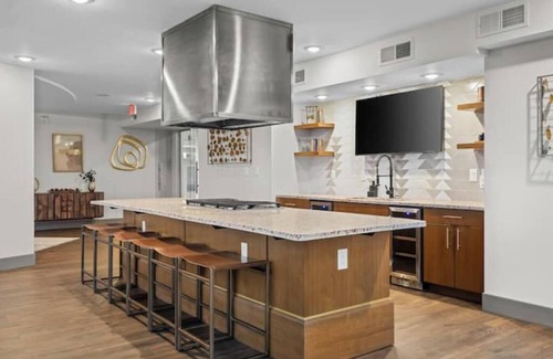 Eighth Avenue Apartamento | Chic Country Getaway Walk to Broadway & Gulch