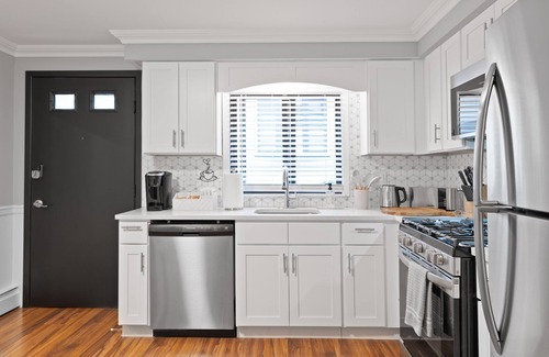 Hasbrouck Heights Apartamento | Chic & Cozy 1-Bedroom Apartment : 25 min from NYC