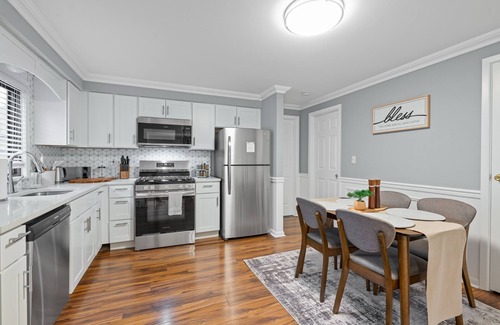 Hasbrouck Heights Apartamento | Chic & Cozy 1-Bedroom Apartment : 25 min from NYC