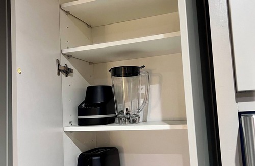 Deep Ellum Apartamento | Chic, Cozy, Comfortable, Luxe 1 bedroom Estate with smart TV’s, Wifi plus more