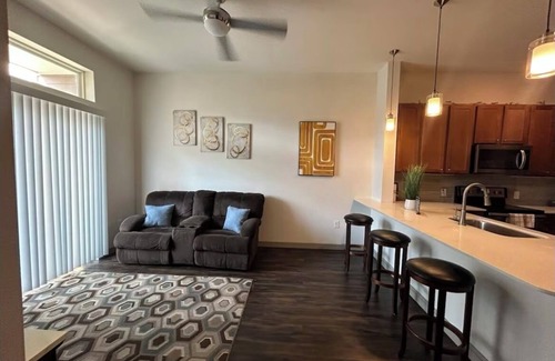 Central Business District Apartamento | Chic & Cozy Downtown Getaway in Houston