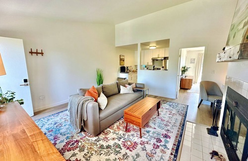 Oakmore Apartamento | Chic & Cozy Oakland Getaway!