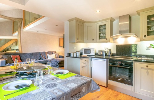 Val-d'Isere Apartamento | Acogedor dúplex con wifi, estacionamiento y balcón en Val-d'Isère