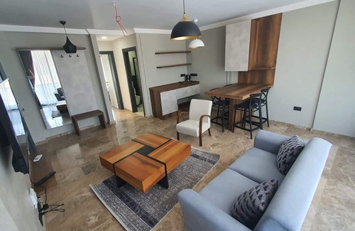 Karakum Casa | Chic Flat w Pool 5 min to Beach in Kyrenia