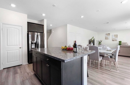 Jurupa Valley Casa | Chic Hillside Haven – 4BR Jurupa Valley Home for Monthly Stays #41393