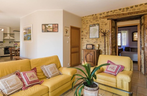 Segur-le-Chateau Casa | Elegante casa de vacaciones con piscina