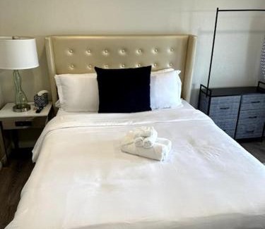 Bankers Hill Casa | Chic Home by Little Italy and SD