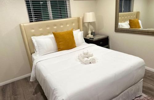 Bankers Hill Casa | Chic Home by Little Italy and SD