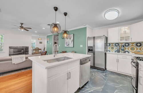 Dawson Casa | Chic Home-SoCo 1 block-5min Zilker & LadyBirdLake