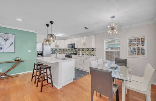 Dawson Casa | Chic Home-SoCo 1 block-5min Zilker & LadyBirdLake