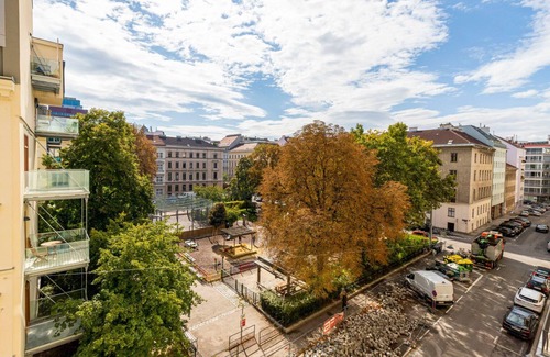Wieden Apartamento | Chic Innere Stadt 1BR w/ Elevator, just refurbished, by Blueground