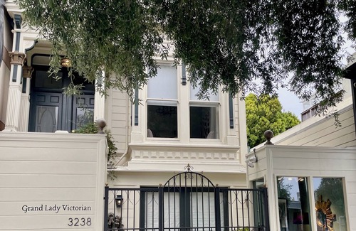 Pacific Heights Casa | Chic Pacific Heights Jr. Estudio