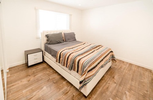 Wilshire Apartamento | Chic Koreatown 1 Bedroom Close to Downtown LA with free Gated Parking