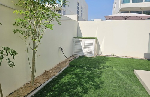 Dubai Villa | Chic & Luxury 3BR Villa in Pacifica - DAMAC Hills 2