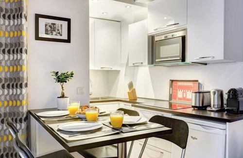 Marais Apartamento | Elegant Stay in Vibrant Le Marais
