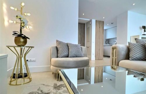 San Roque Apartamento | Chic Mediterranean Living In This Three-Bedroom Penthouse Situated in the San Roque Club Resort