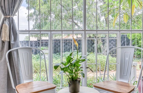 The Reeds Apartamento | Chic Midtown Studio-1 Cama-piscina-solar-fibra-samrand