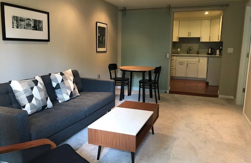Marina District Casa | Chic modern and quiet Marina 1-bdrm apartment