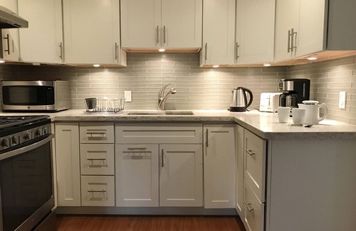 Marina District Casa | Chic modern and quiet Marina 1-bdrm apartment