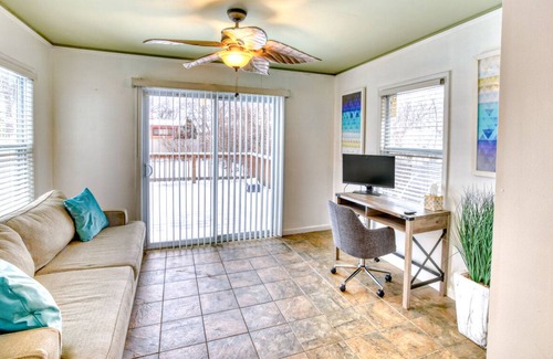 Southfield Casa | Chic Modern Home - Family Friendly - Garage & Pool