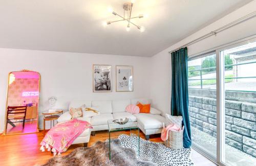 Morgantown Casa | Chic Morgantown Vacation Rental - 2 Mi to WVU!