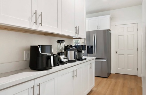 Downtown Napa Casa | Chic Napa Getaway - 3 Mins to Downtown - Game Room with Vanity Area