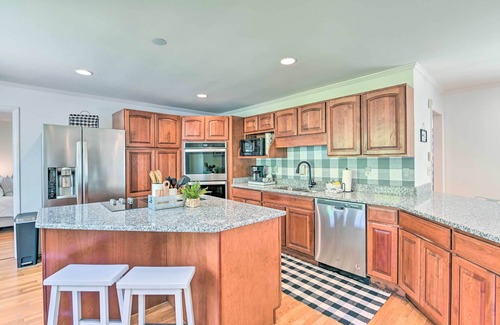 Kingston Springs Casa | Chic Nashville-Area Retreat w/ Private Pool!