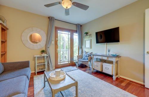 Santa Paula Casa | Chic Peaceful Retreat 16 Mi to Beaches and Wineries!