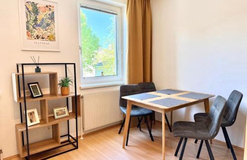 Modling Apartamento | Chic Relax - Best located City & Nature Trip Apartment