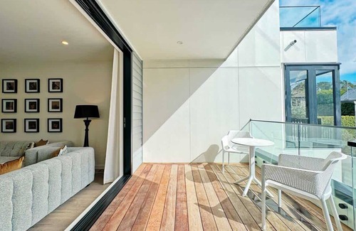 Greenlane Condominio | Chic Retreat 3Beds Lux Townhouse -ASB showgrounds