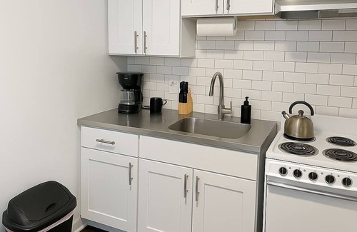 Hyde Park Apartamento | Chic Retreat: Cozy 1BR Apartment
