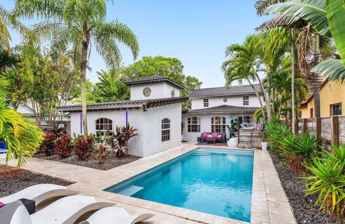 Victoria Park Apartamento | Chic Retreat | Heated Pool & Floats|Close to Beach