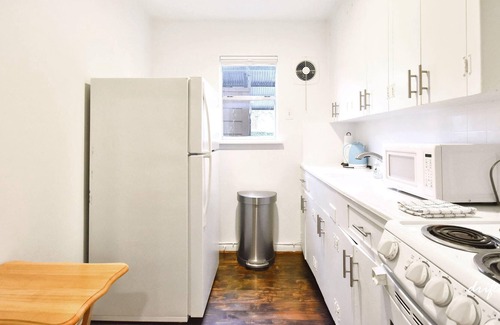 Boulevard Oaks Apartamento | Chic Retreat in Museum District with Communal Pool