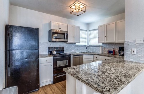 Original Town Casa | Chic Retreat Old Downtown