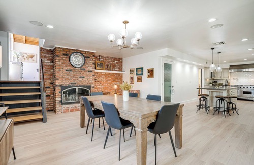 Santa Paula Casa | Chic Santa Paula Home w/ Mountain & City Views!