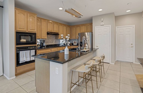 Spring Valley Casa | Summerlin Villa - 5 Bedroom with Private Pool & Spa