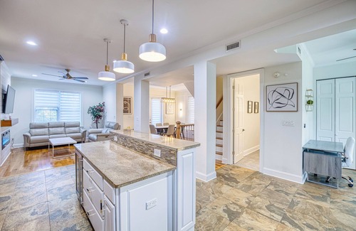 SoHo Casa | Chic & Spacious SoHo Retreat Near Downtown & UT